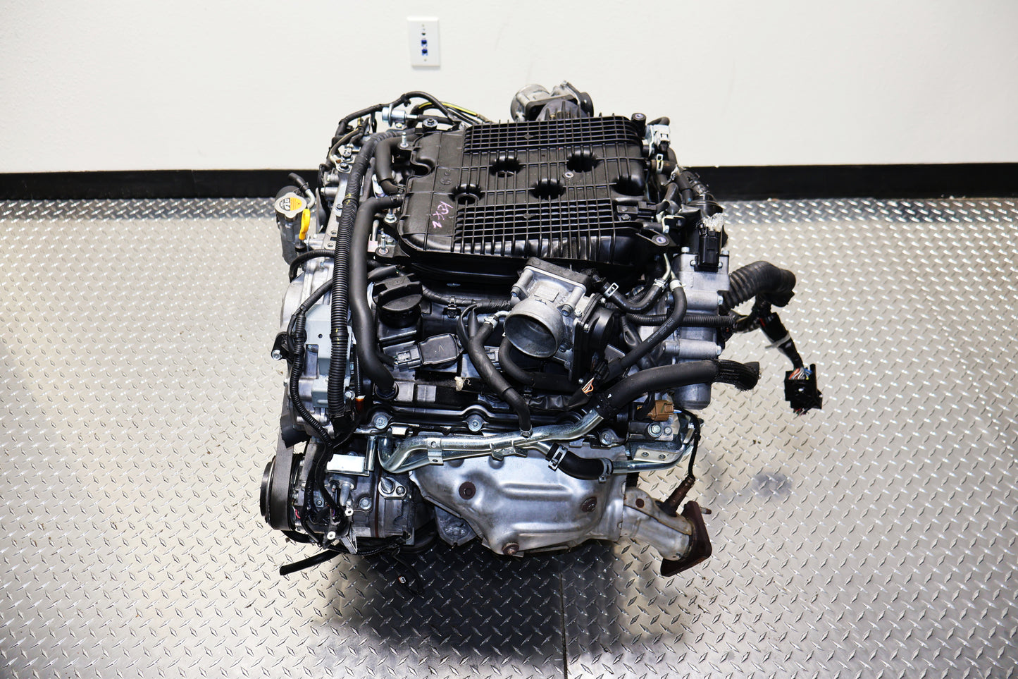 2014-2015 Infiniti Q50 / Q60 JDM VQ37VHR Motor | 3.7L V6 DOHC VVEL Engine