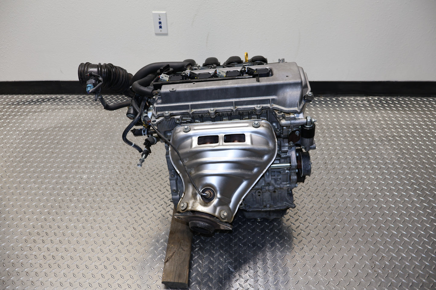 JDM 2000-2005 Pontiac Vibe Base 1.8L DOHC VVT-i Engine – 1ZZ-FE (≈ 38K miles)