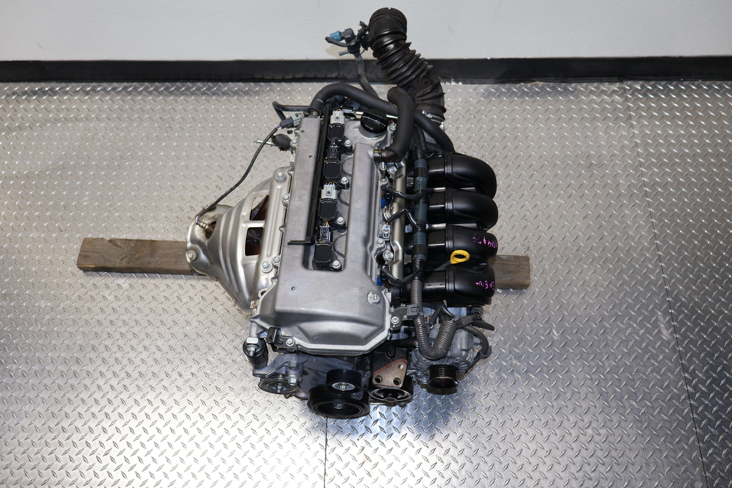 JDM 2000-2005 Pontiac Vibe Base 1.8L DOHC VVT-i Engine – 1ZZ-FE (≈ 38K miles)