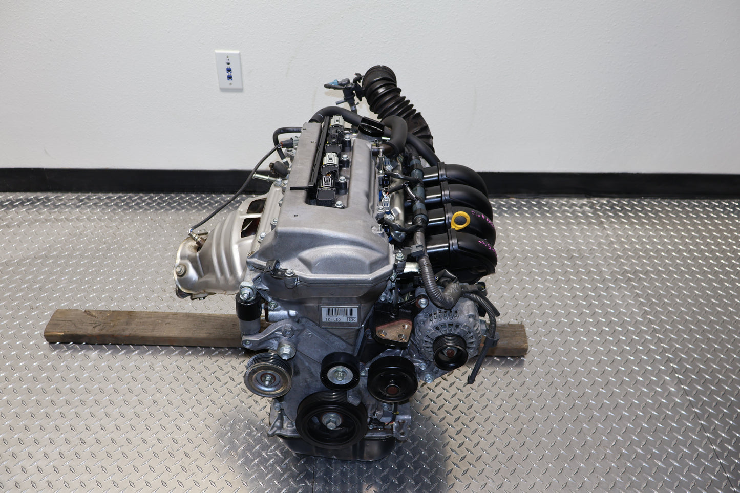JDM 2000-2005 Pontiac Vibe Base 1.8L DOHC VVT-i Engine – 1ZZ-FE (≈ 38K miles)