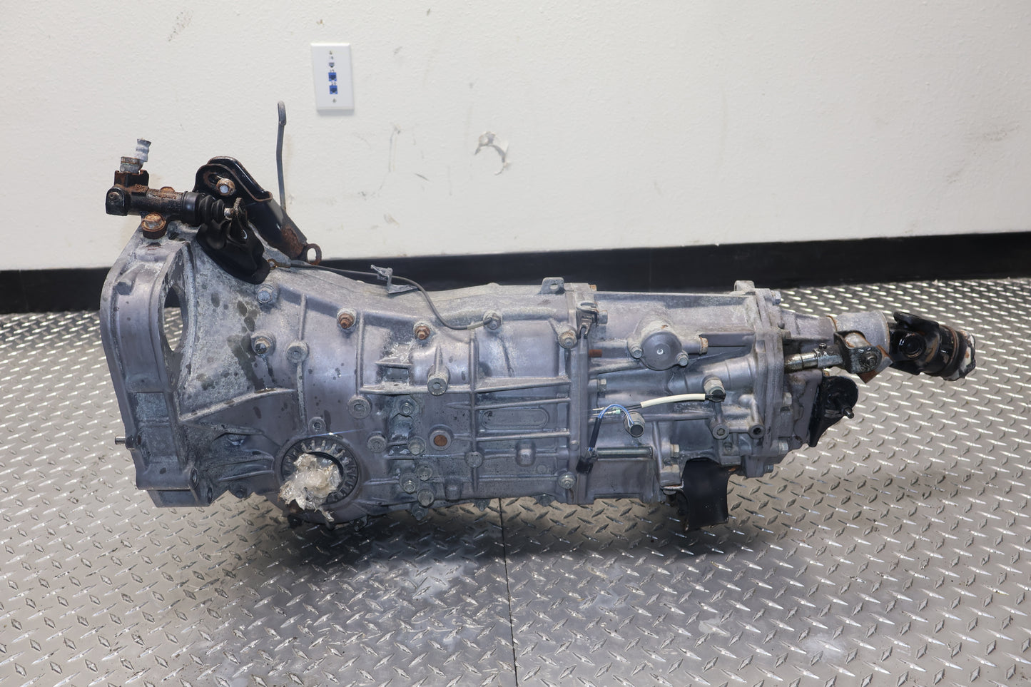 JDM 2008-2014 Subaru Impreza 5 Speed Manual Awd Transmission 4.11 final ratio