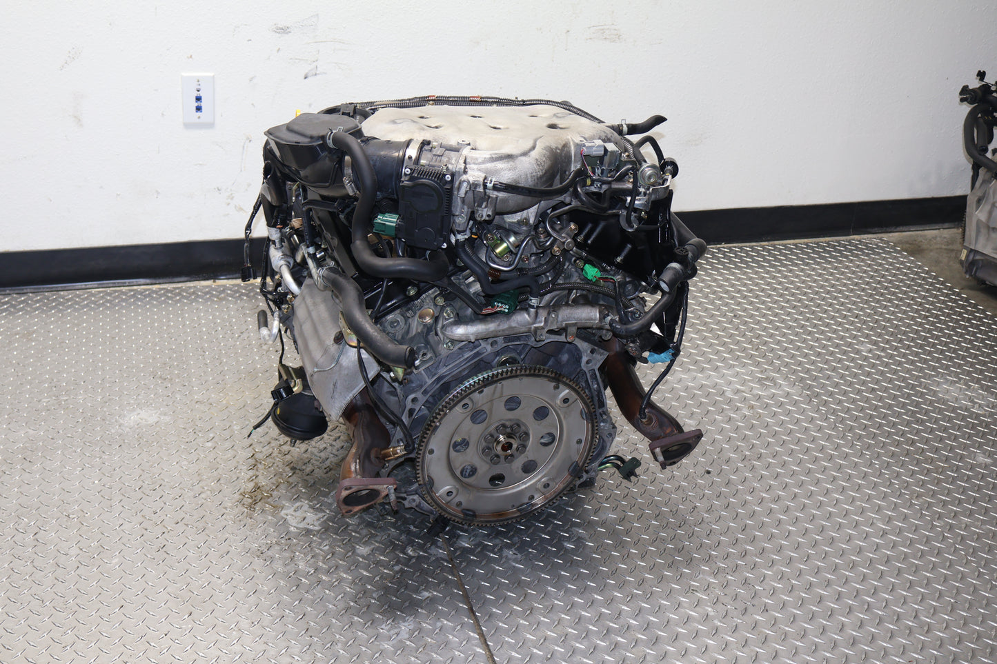 JDM VQ35DE 3.5L V6 Engine - Nissan 350Z / Infiniti G35 (2003-2004)