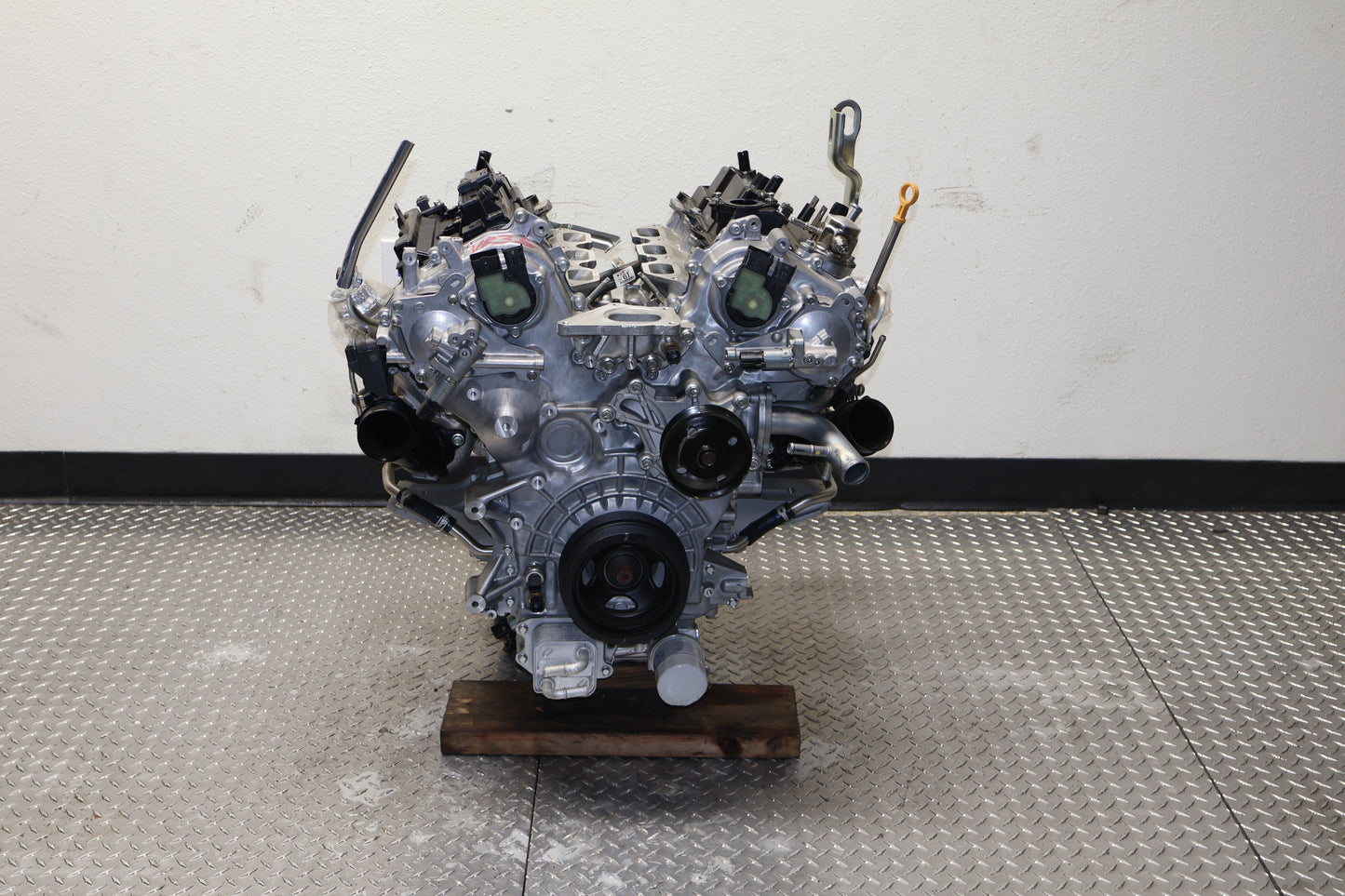 Brand New OEM JDM VR35DDTT 0-Mile V6 Twin Turbo Engine | Infiniti QX80 2016-2024