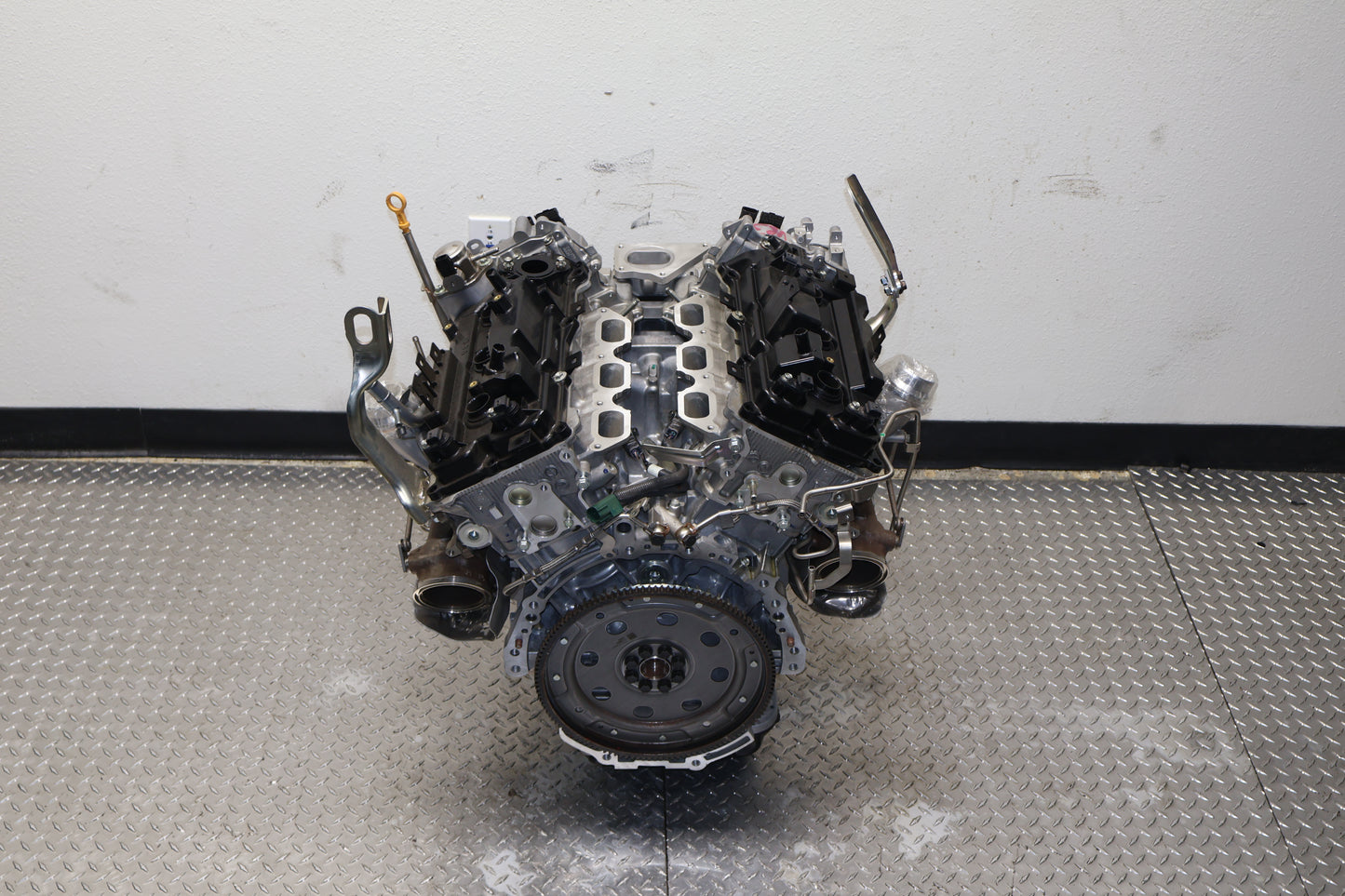 Brand New OEM JDM VR35DDTT 0-Mile V6 Twin Turbo Engine | Infiniti QX80 2016-2024