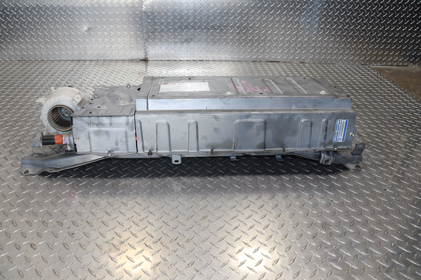 2010-2015 TOYOTA PRIUS HYBRID BATTERY JDM