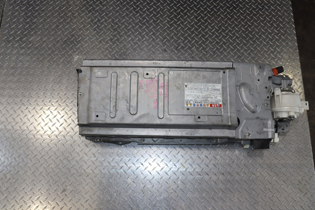 2010-2015 TOYOTA PRIUS HYBRID BATTERY JDM