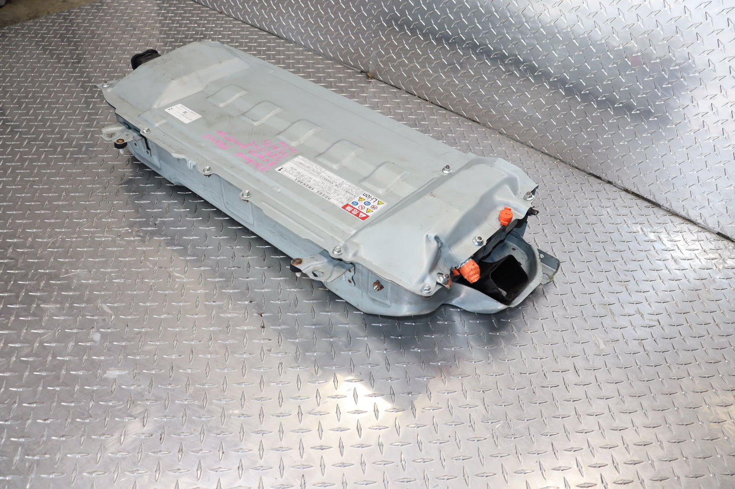 2010-2015 TOYOTA PRIUS HYBRID BATTERY JDM