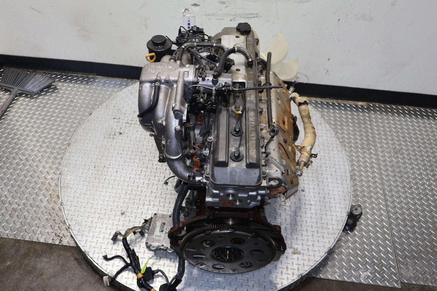 1995 1996 1997 Toyota Land Cruiser 4.5L Inline-6 DOHC 24V Distributor Engine JDM 1FZ-FE