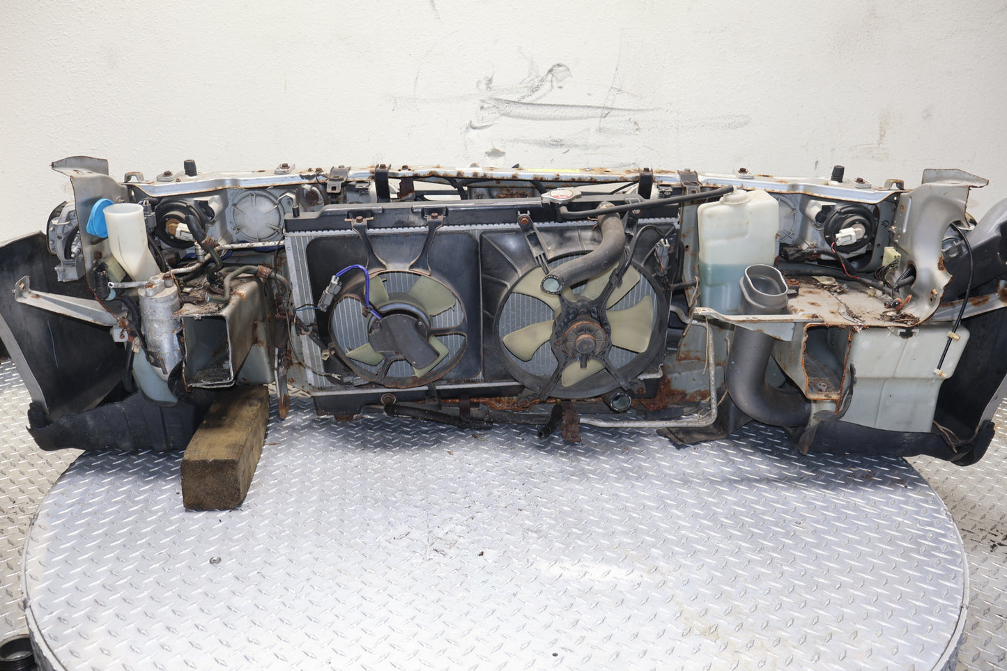 1996-2001 Honda/Acura Integra DC2/DB8 JDM Complete Front-End Nose Cut Assembly