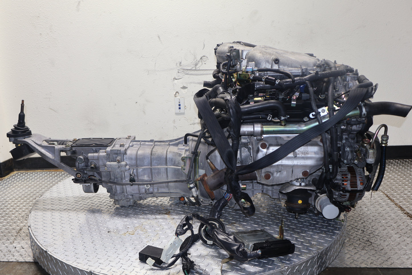 2005 2006 2007 Infiniti G35 / Nissan 350Z JDM VQ35DE 3.5L V6 DOHC Rev-Up Engine + CD009 6 Speed Manual Transmission