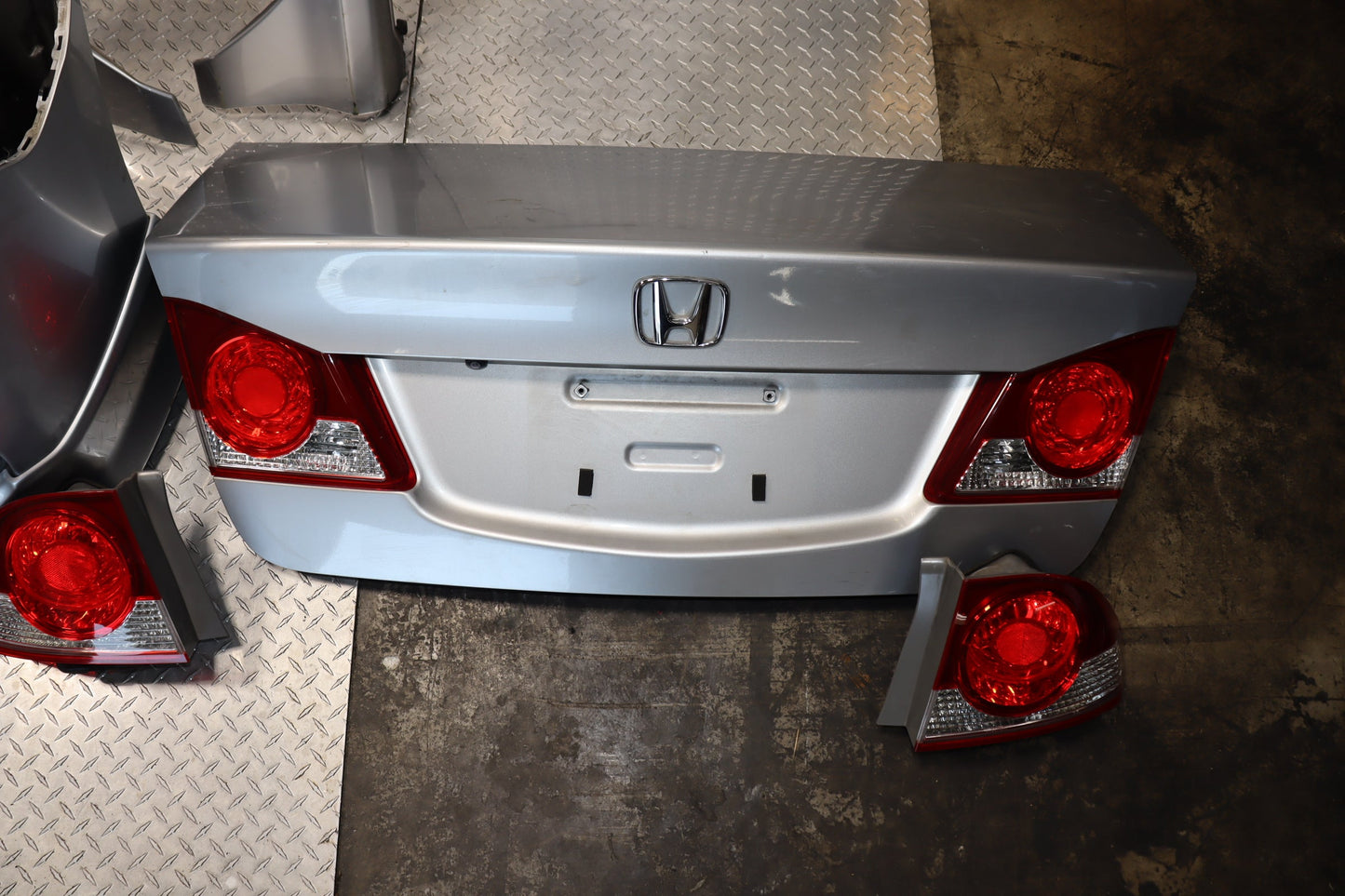 JDM HONDA CIVIC FD2 ACURA CSX FRONT NOSE CUT AND REAR END CONVERSION SWAP